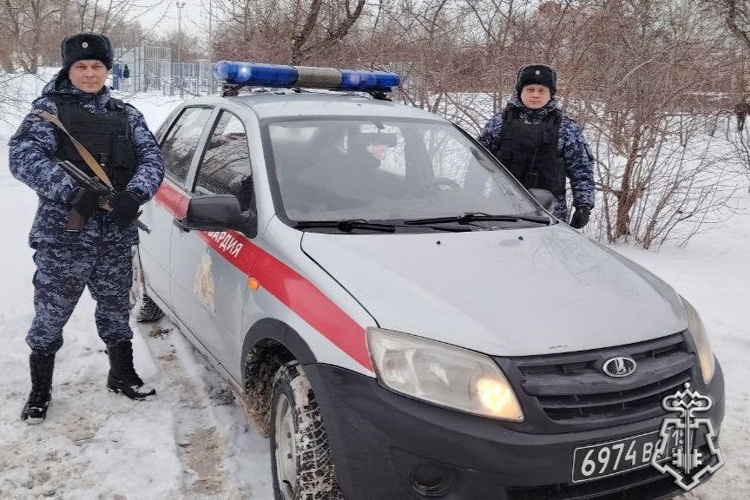 В ПЕРМИ СОТРУДНИКИ РОСГВАРДИИ ЗАДЕРЖАЛИ ПОДОЗРЕВАЕМОГО В СОВЕРШЕНИИ ПРЕСТУПЛЕНИЯ