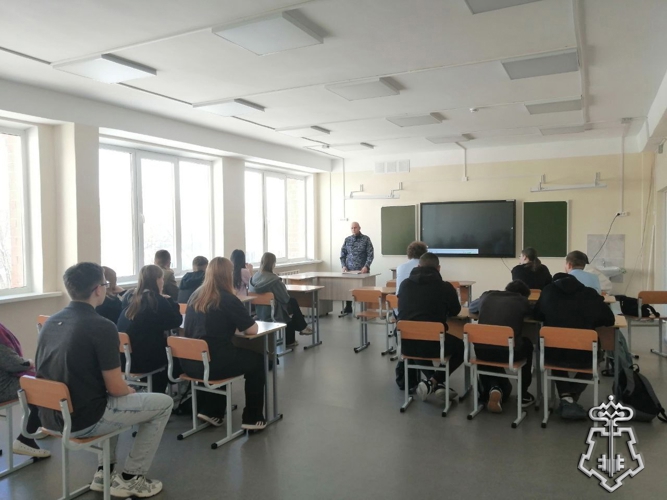 В ПЕРМСКОМ КРАЕ РОСГВАРДЕЙЦЫ ПРОВЕЛИ ПРОФОРИЕНТАЦИОННОЕ МЕРОПРИЯТИЕ