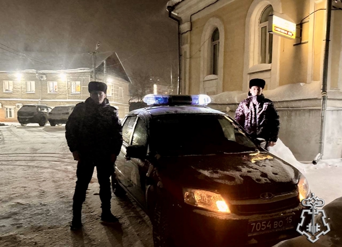В ПЕРМСКОМ КРАЕ СОТРУДНИКИ РОСГВАРДИИ ЗАДЕРЖАЛИ ЗЛОУМЫШЛЕННИКА, ПОДОЗРЕВАЕМОГО В ПОВРЕЖДЕНИИ ИМУЩЕСТВА В МАГАЗИНЕ
