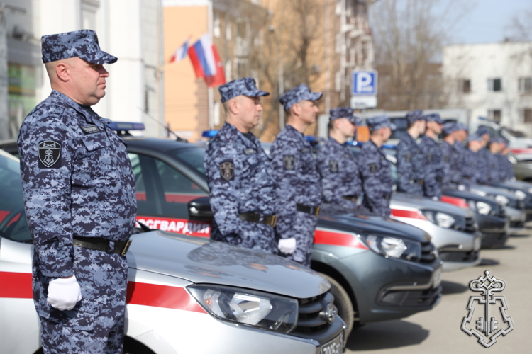 В ПЕРМИ ПРОШЛИ ТОРЖЕСТВЕННЫЕ МЕРОПРИЯТИЯ В ЧЕСТЬ 10-ЛЕТИЯ РОСГВАРДИИ И 215 ГОДОВЩИНЫ ВОЙСК ПРАВОПОРЯДКА
