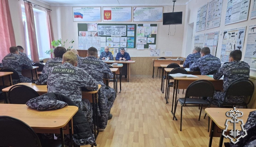 В ПЕРМСКОМ КРАЕ В ОТДЕЛЕ ВНЕВЕДОМСТВЕННОЙ ОХРАНЫ ПРОШЛИ ЗАНЯТИЯ ПО ПРОФИЛАКТИКЕ КОРРУПЦИОННЫХ ПРАВОНАРУШЕНИЙ