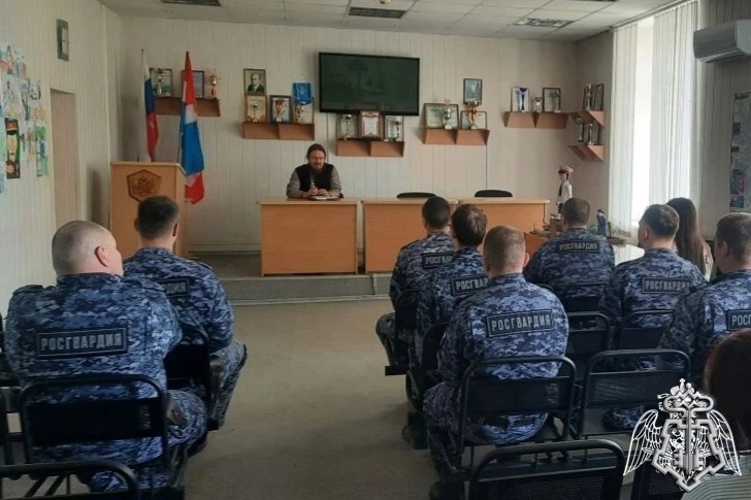 В ПЕРМСКОМ КРАЕ СОТРУДНИКИ РОСГВАРДИИ ПРИНЯЛИ УЧАСТИЕ В ИНФОРМАЦИОННО-ПРОСВЕТИТЕЛЬСКОМ УРОКЕ