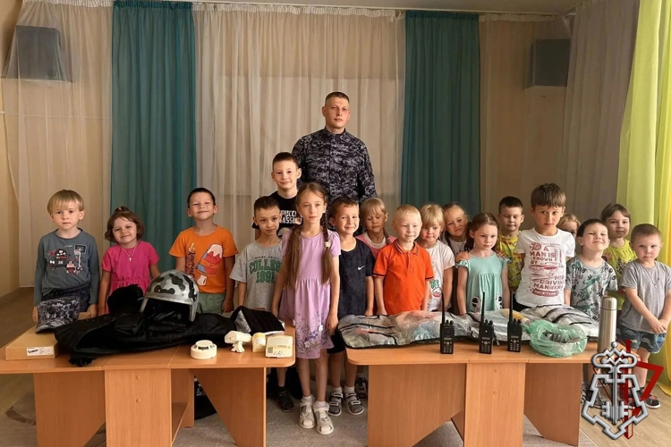 РОСГВАРДЕЙЦЫ ПРОВЕЛИ ПОЗНАВАТЕЛЬНЫЙ УРОК ДЛЯ ЮНЫХ ПЕРМЯКОВ