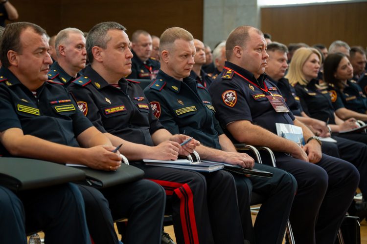 Руководитель управления вневедомственной охраны Росгвардии по Пермскому краю принял участие во Всероссийском совещании-семинаре в Нижнем Новгороде