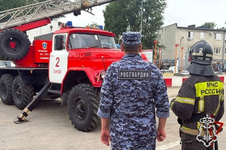 Пожарно-тактическое взаимодействие Росгвардии и противопожарной службы Пермского края