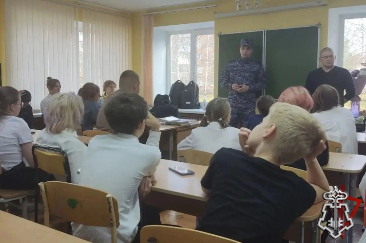 В Чусовской школе-интернате прошёл урок мужества ко Дню отца